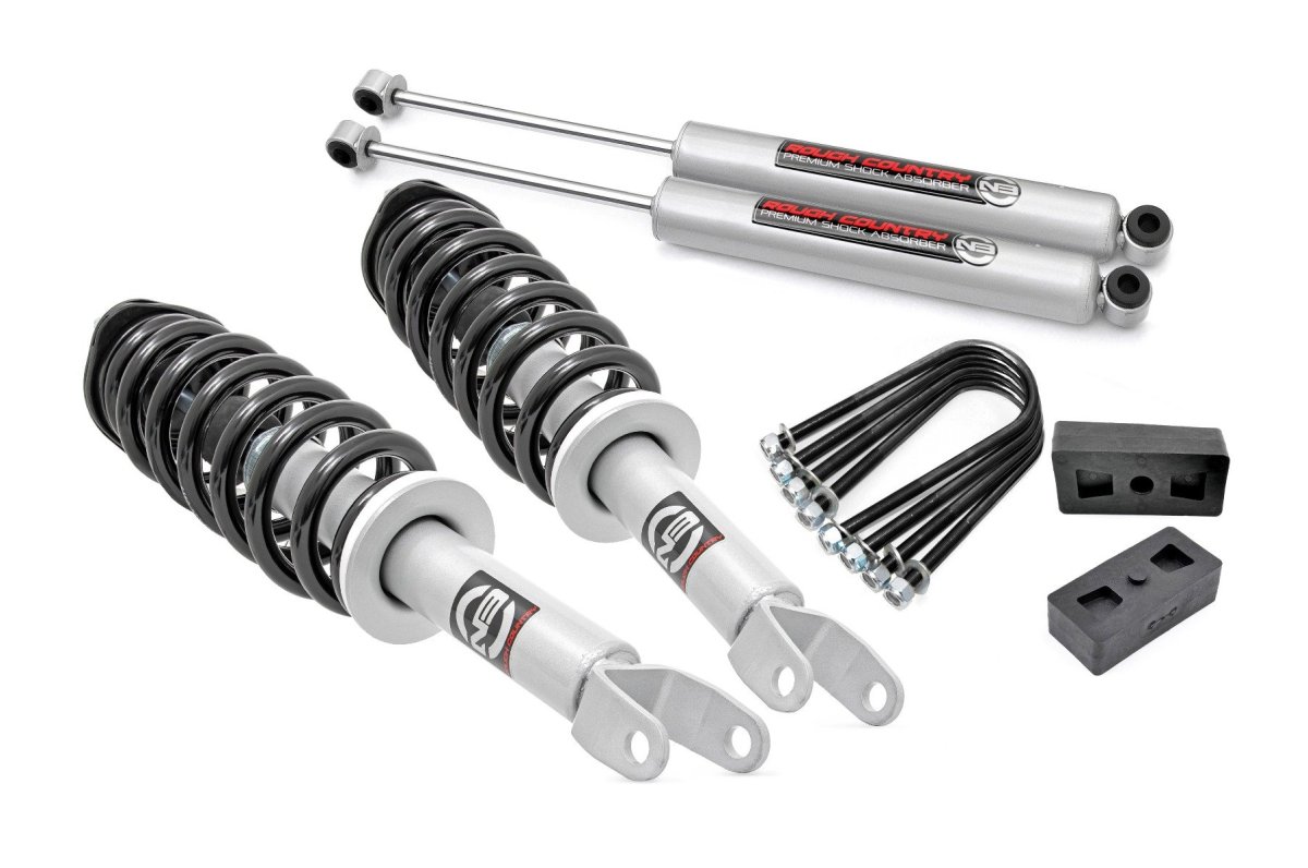 Dodge Ram 1500 Suspension Lift Kit - Rough Country - 2.5 Inch Lift Kit + N3 Struts - '06-'08